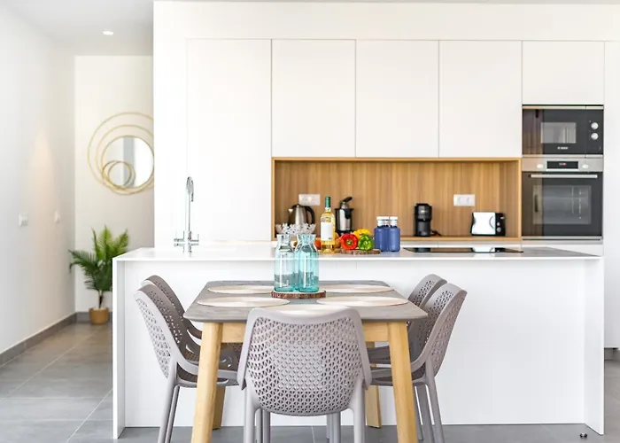 Estandar 3 - Casangular By Upper Вілла *